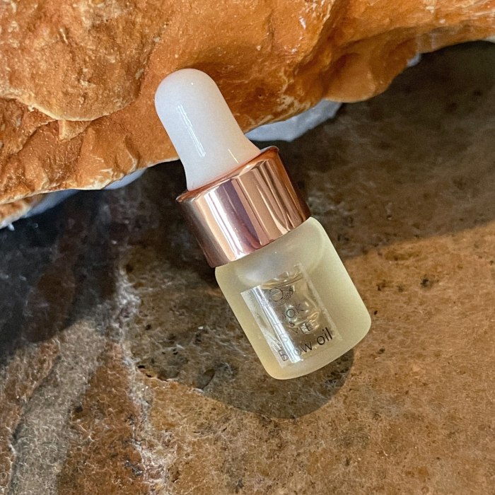 Масло BROW OIL 2 ml для ухода и восстановления бровей